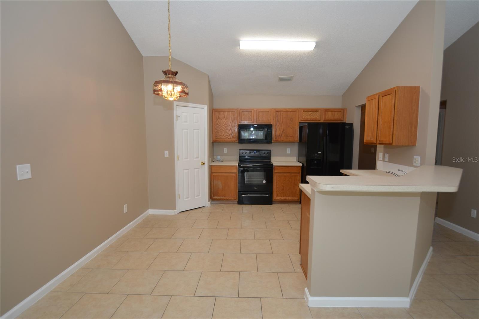 Image 7 of 33 For 33 Rosepetal Lane A