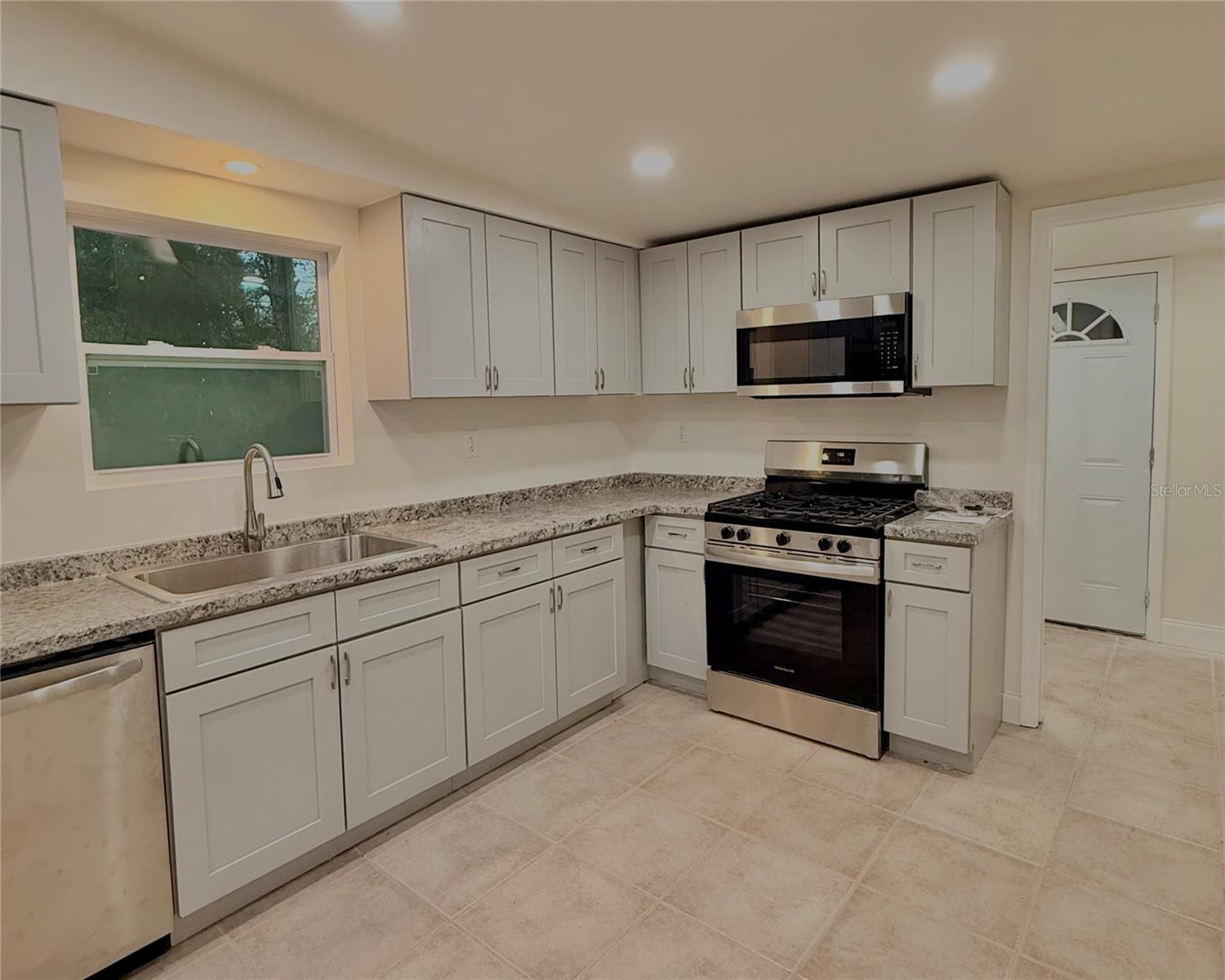 Image 12 of 42 For 3015 13th Drive