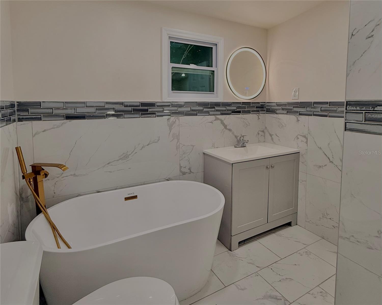 Image 31 of 42 For 3015 13th Drive