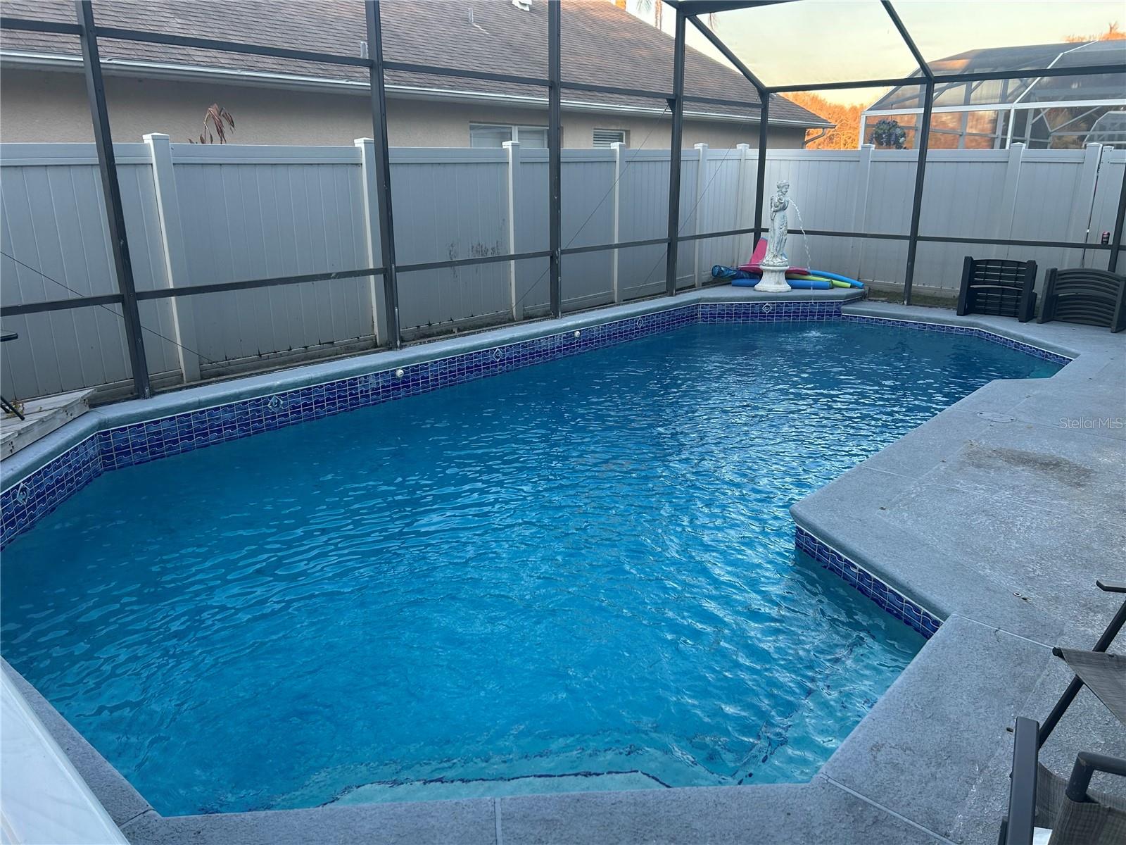 Image 3 of 19 For 7903 Oakstone Court