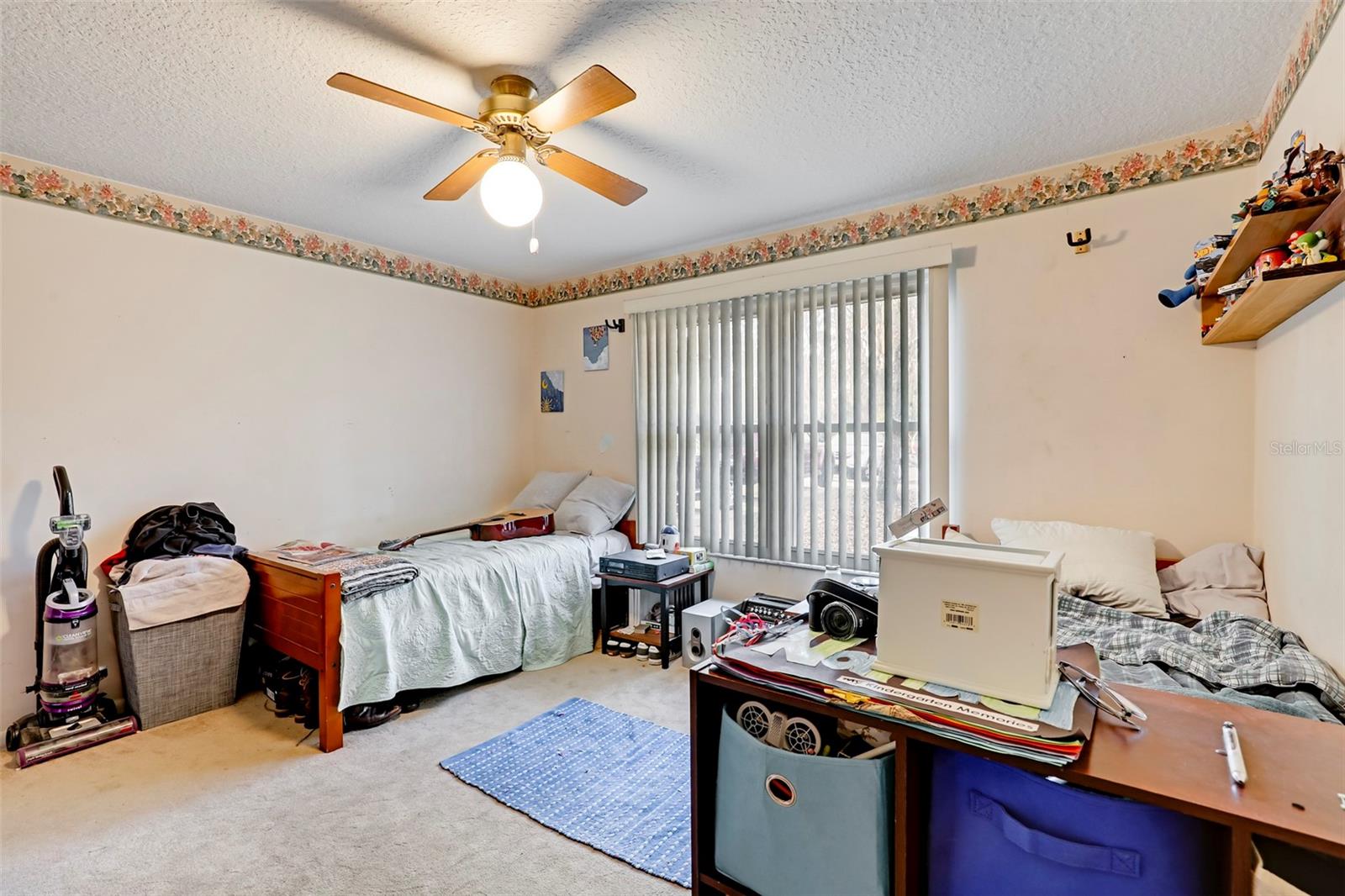 Image 12 of 28 For 531 Loring Avenue