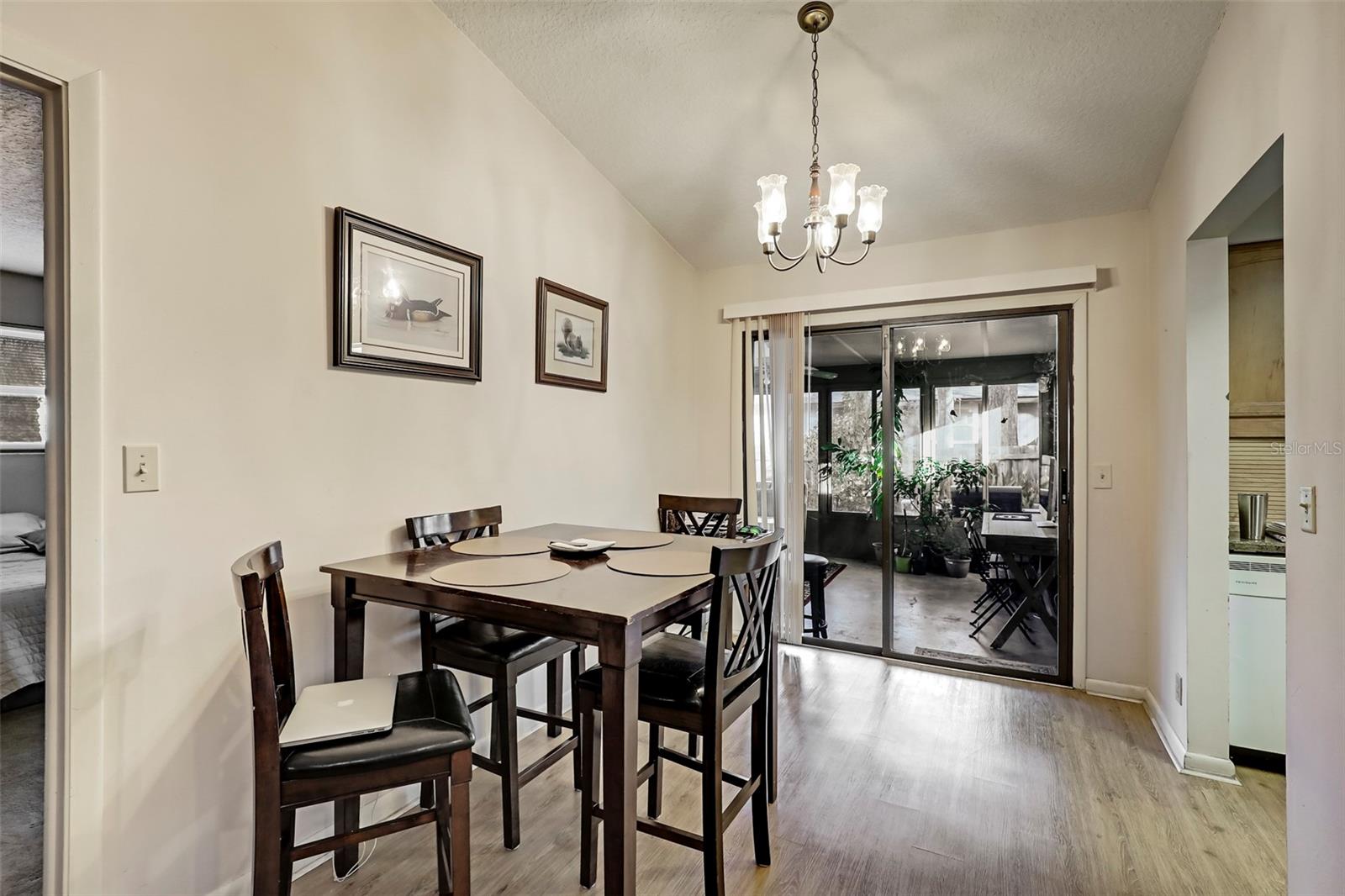 Image 4 of 28 For 531 Loring Avenue