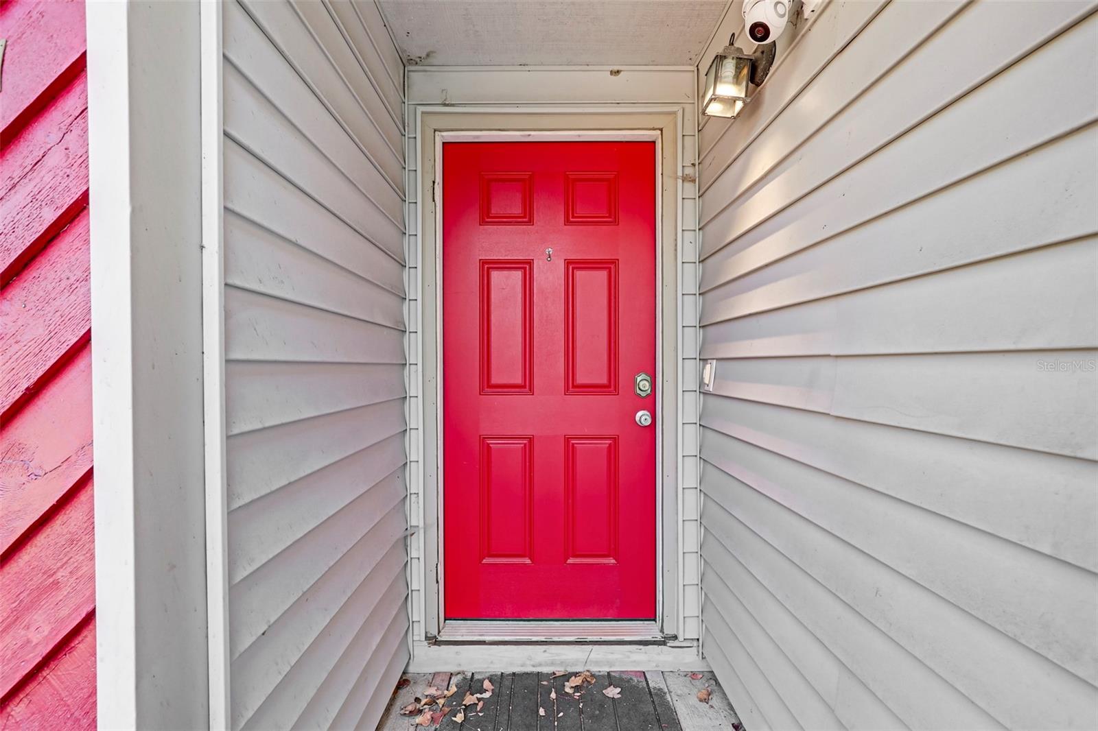 Image 8 of 28 For 531 Loring Avenue