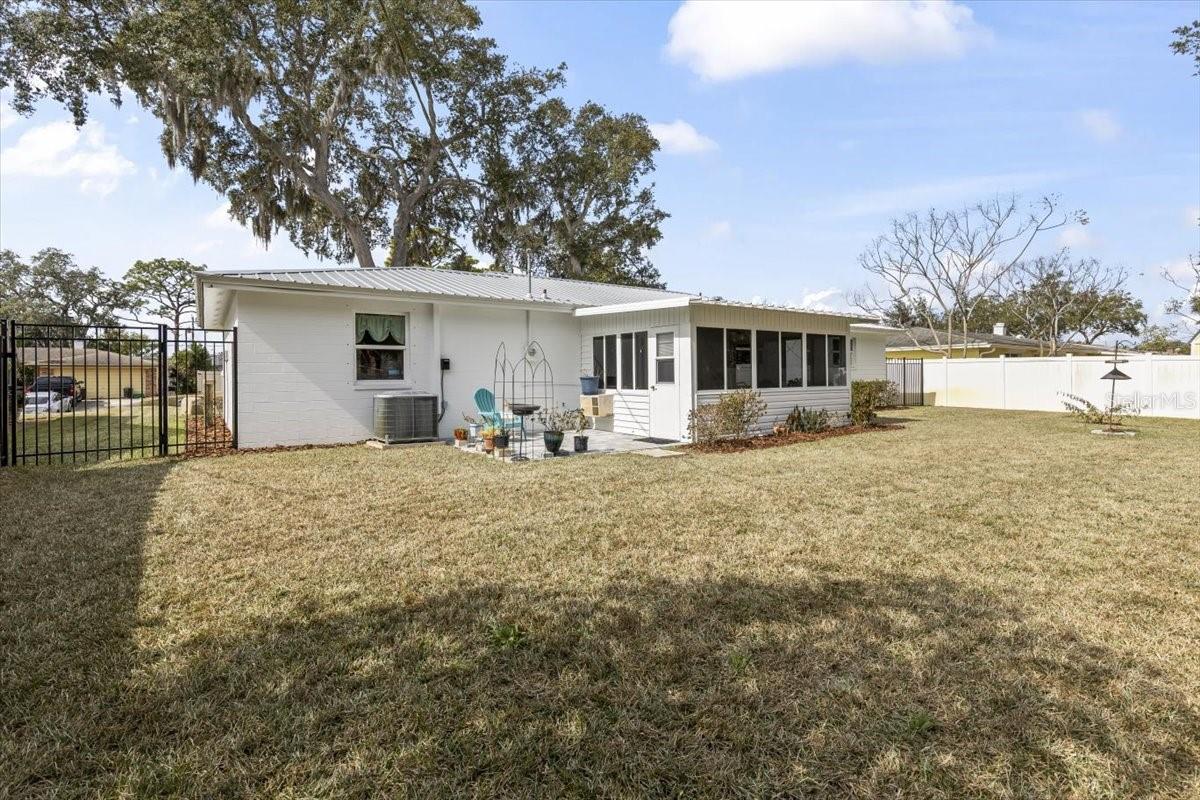 Image 32 of 49 For 31 Brookwood Drive