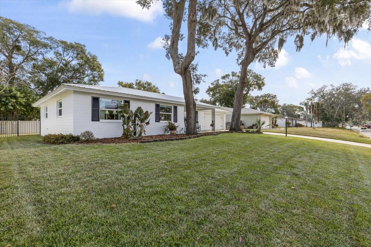 Image 45 of 49 For 31 Brookwood Drive