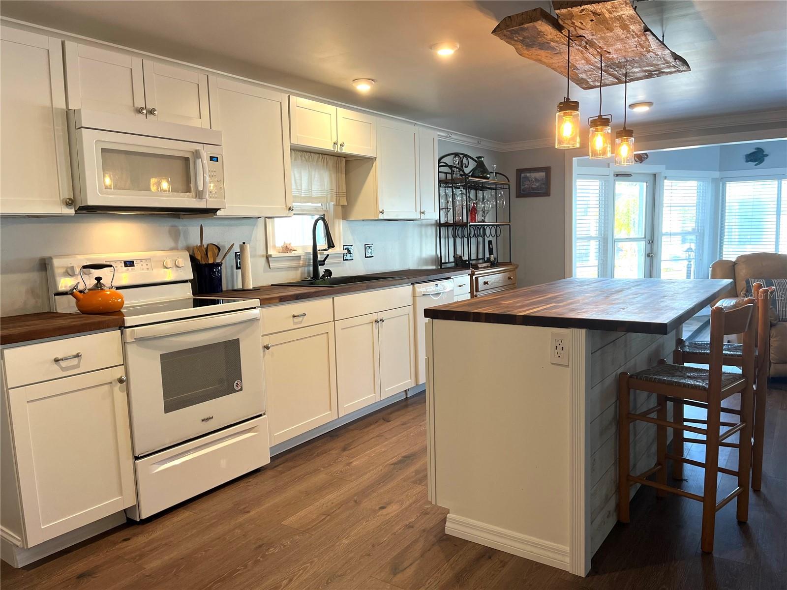 Image 11 of 53 For 197 Monitor Drive