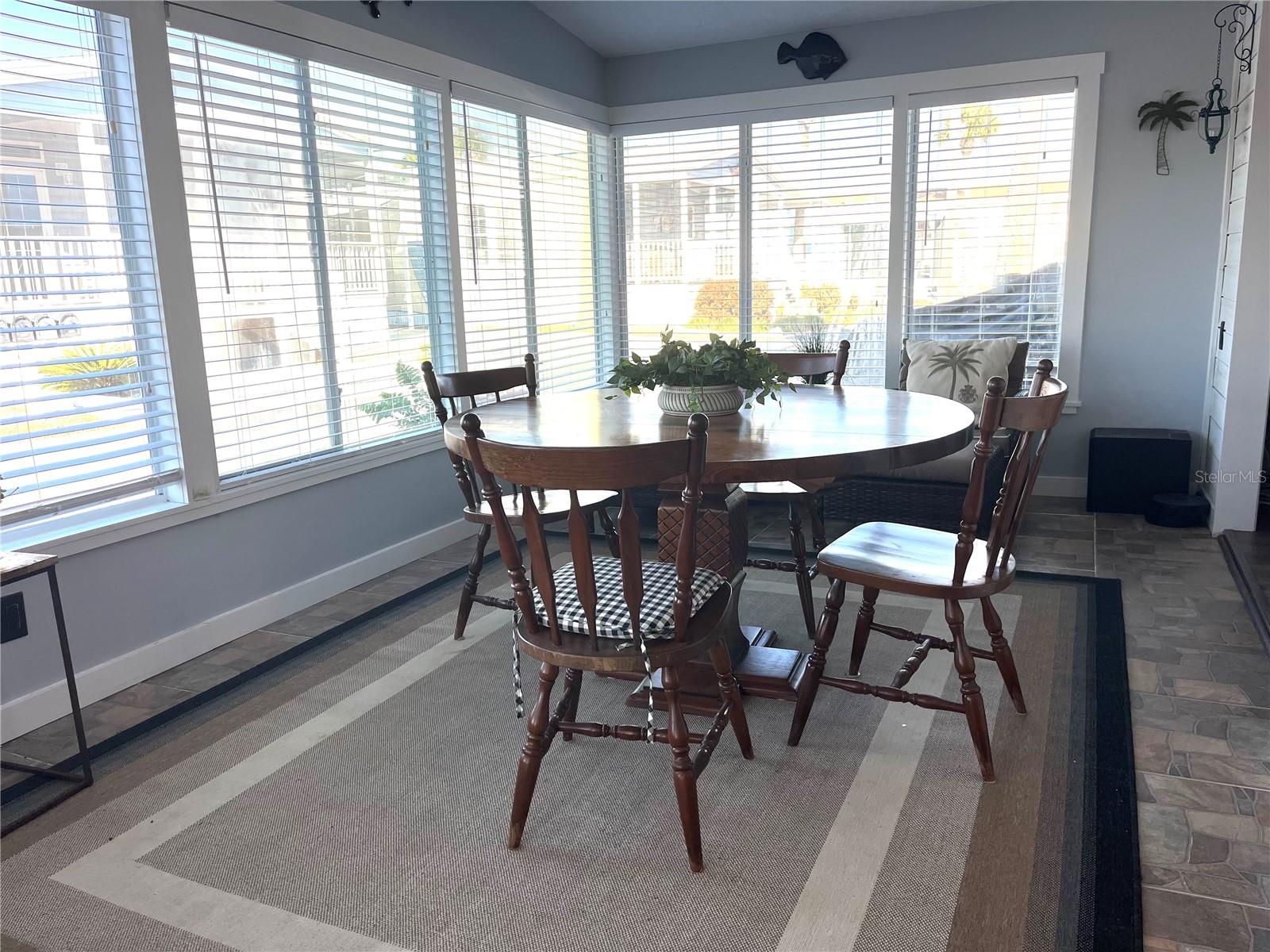 Image 16 of 53 For 197 Monitor Drive