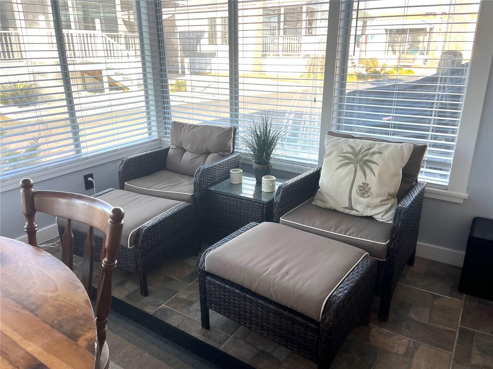 Image 18 of 53 For 197 Monitor Drive