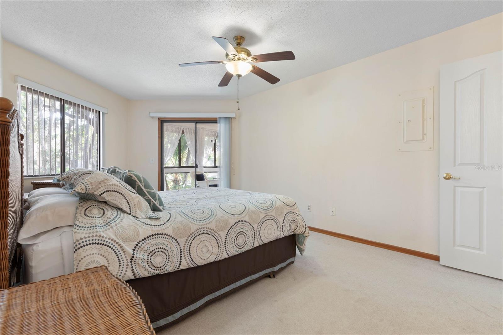 Image 21 of 48 For 24 Fairways Circle 24