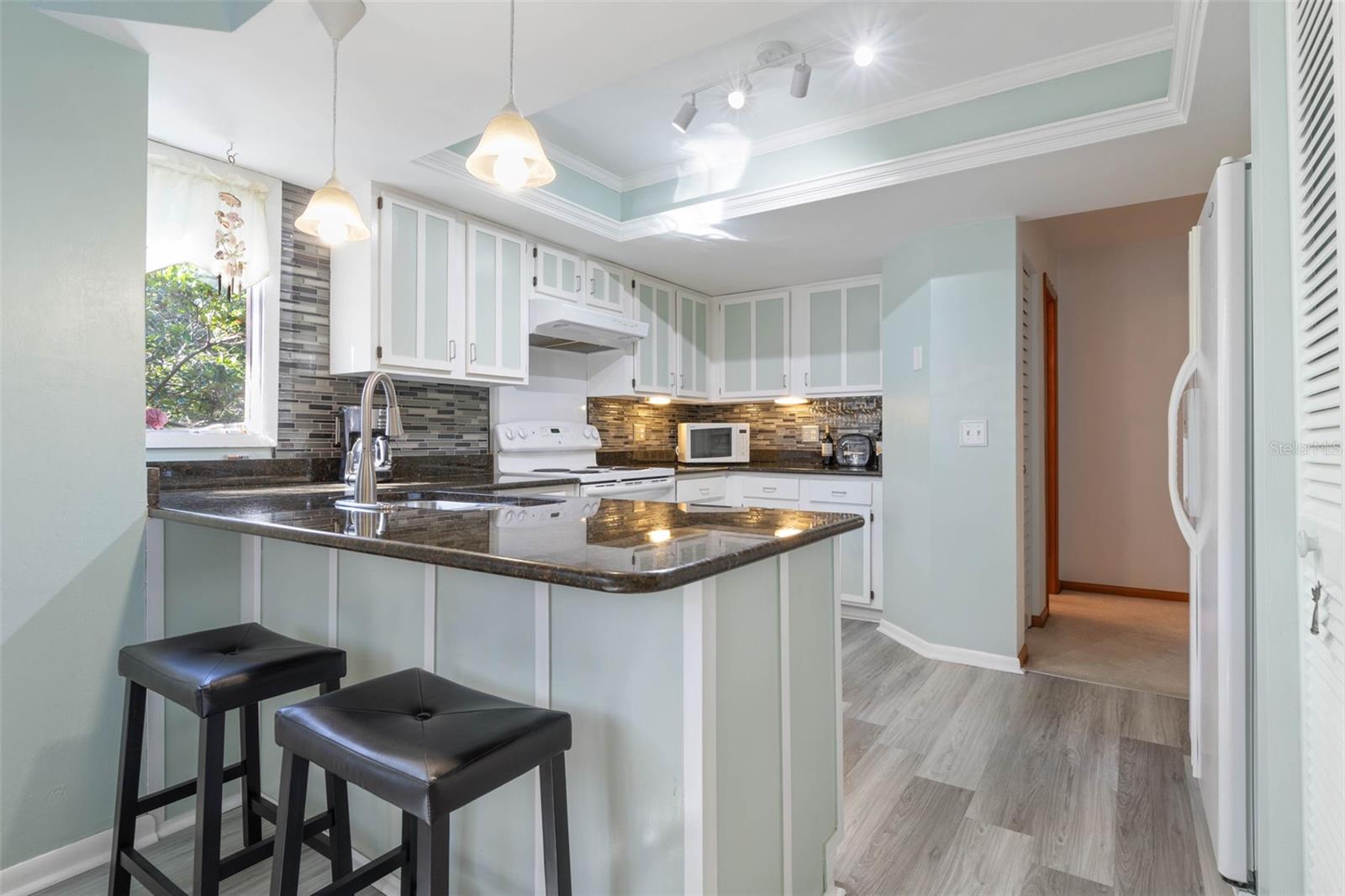 Image 8 of 48 For 24 Fairways Circle 24