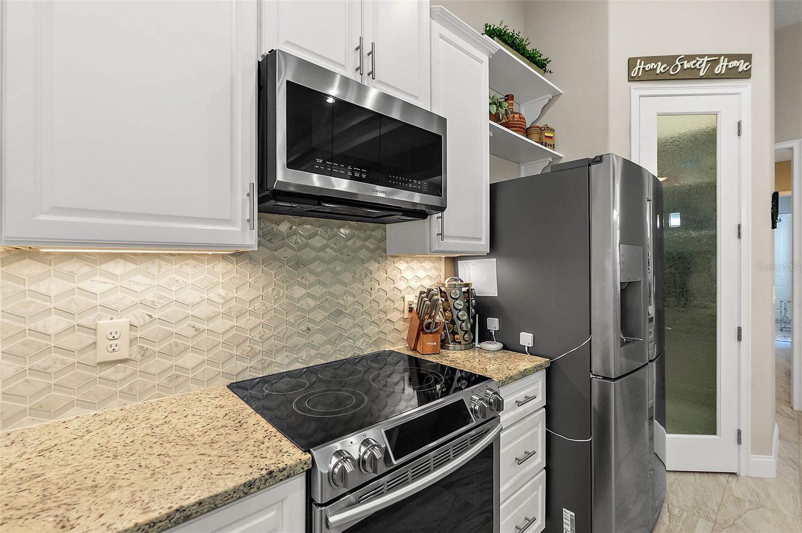 Image 17 of 52 For 125 Birchwood Drive