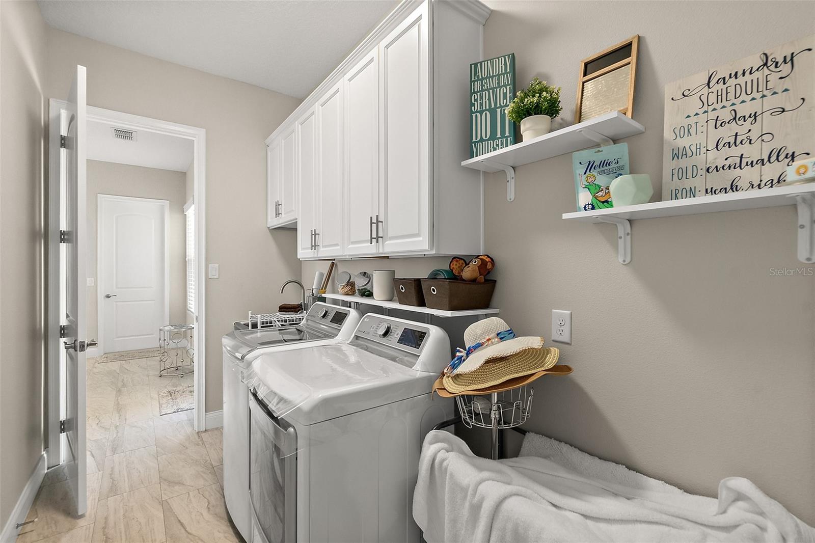 Image 33 of 52 For 125 Birchwood Drive