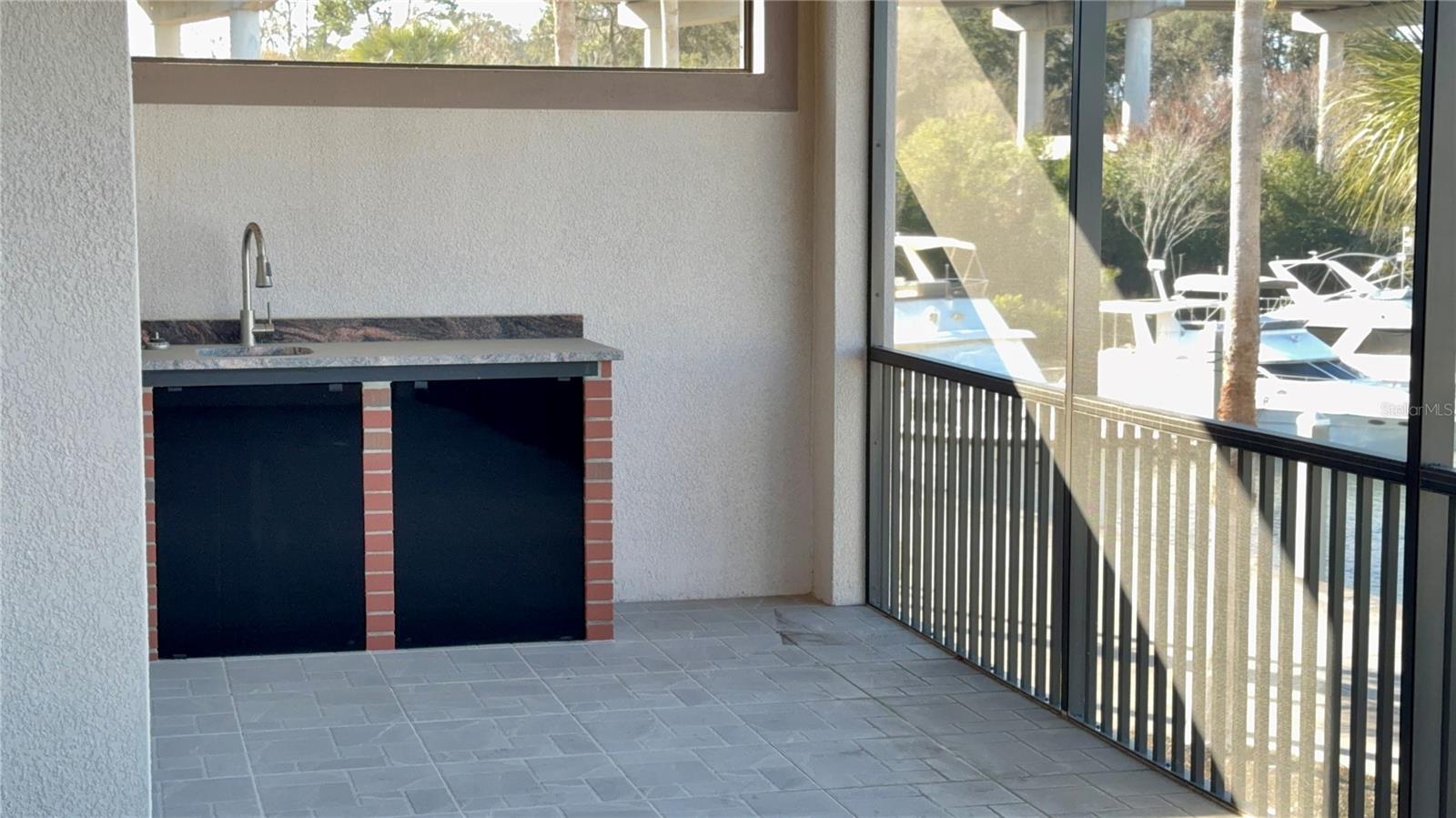 Image 12 of 30 For 142 Harbor Village Point S