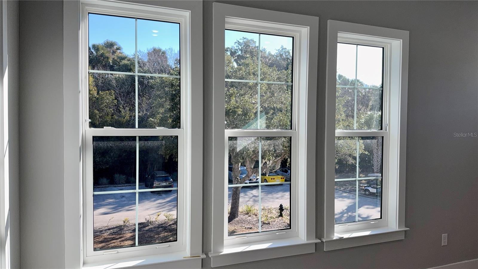 Image 13 of 30 For 142 Harbor Village Point S