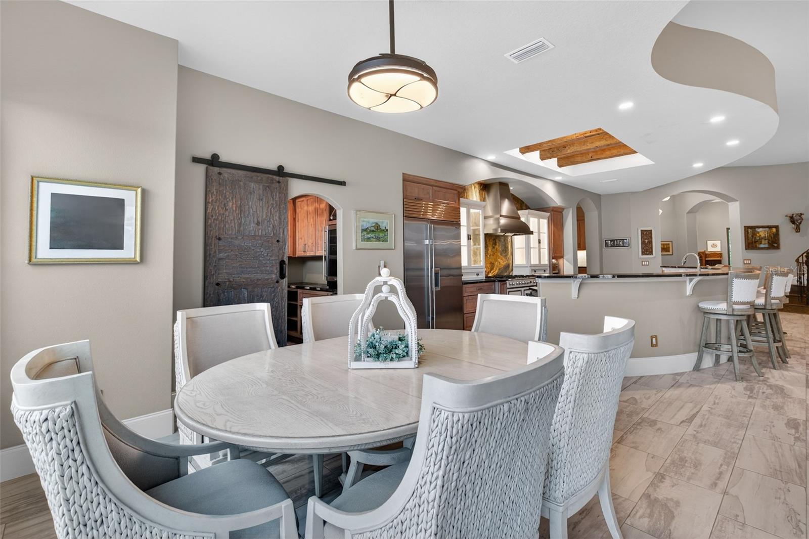 Image 15 of 71 For 27 Las Palmas Way