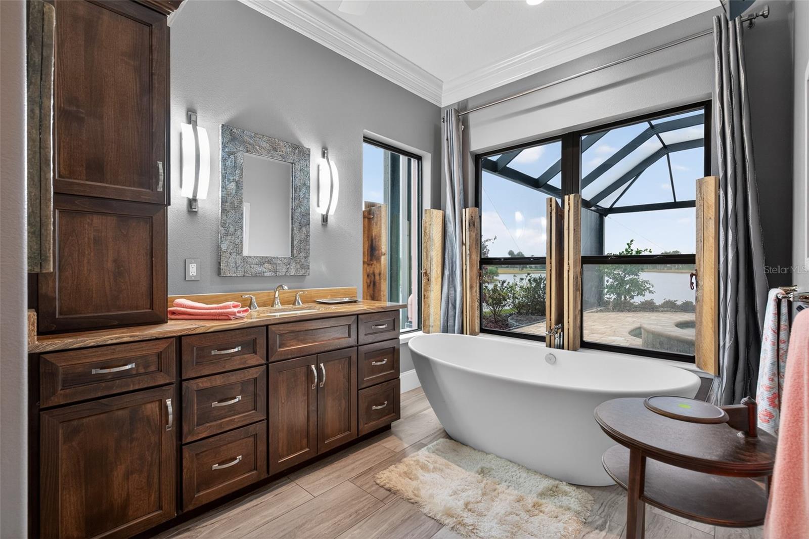 Image 30 of 71 For 27 Las Palmas Way