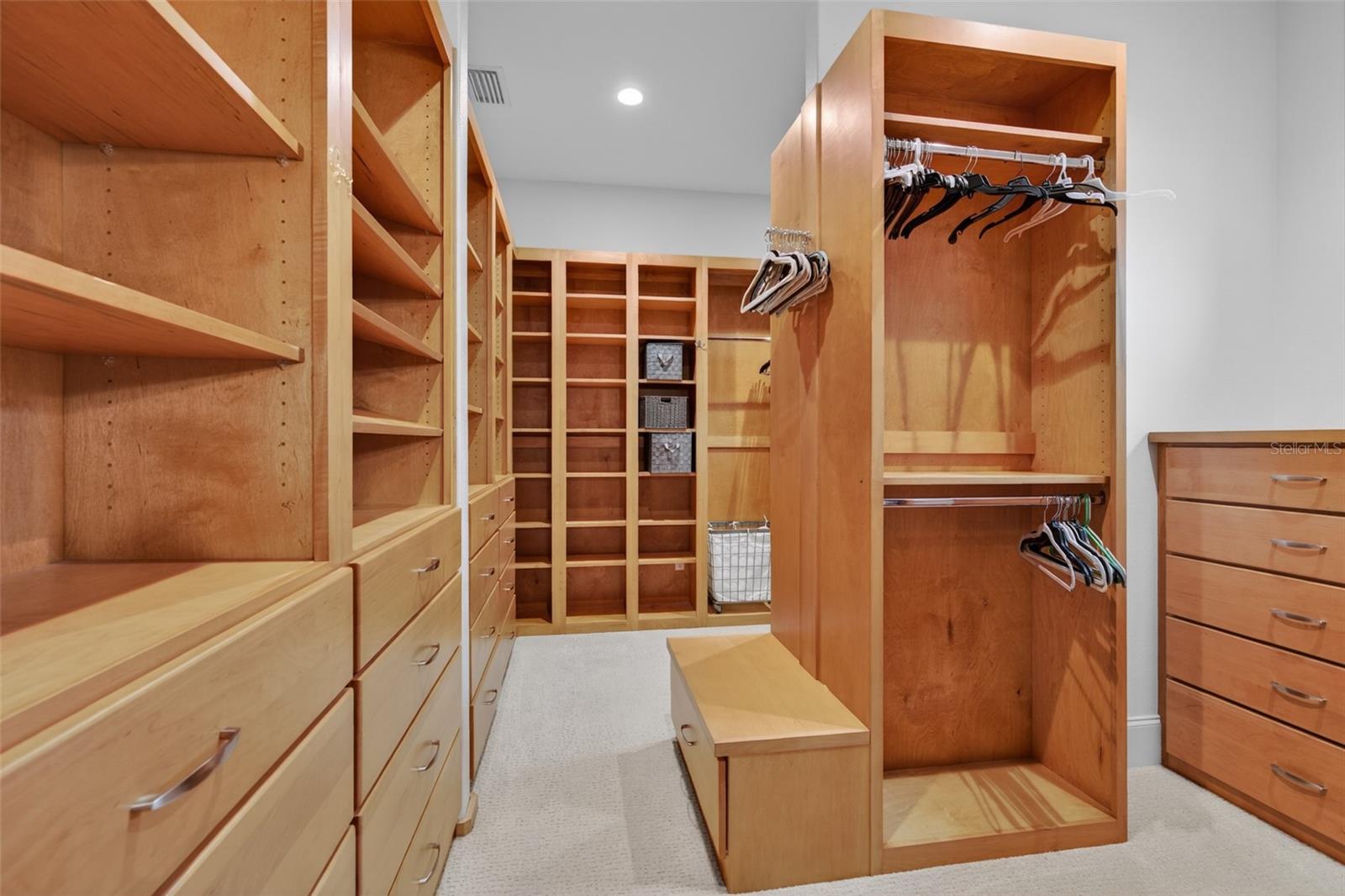 Image 33 of 71 For 27 Las Palmas Way