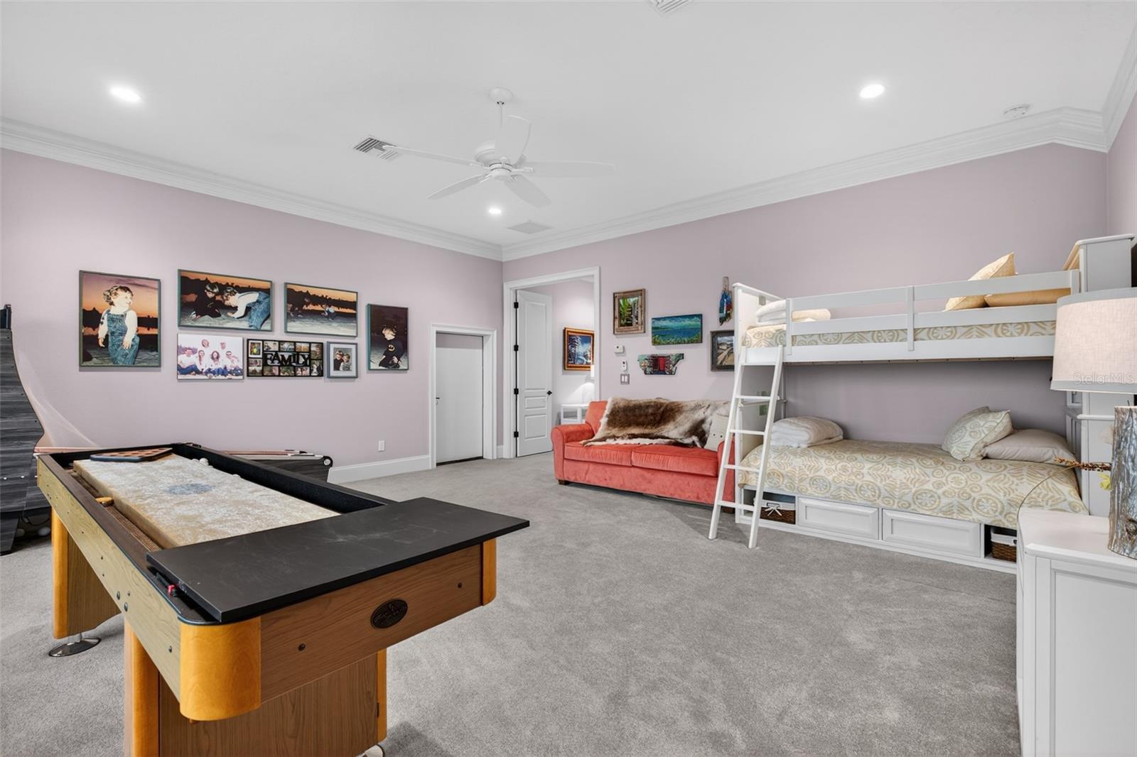 Image 43 of 71 For 27 Las Palmas Way