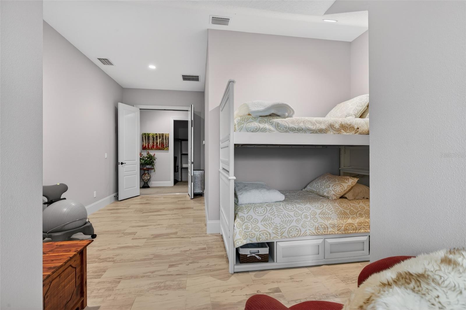 Image 48 of 71 For 27 Las Palmas Way