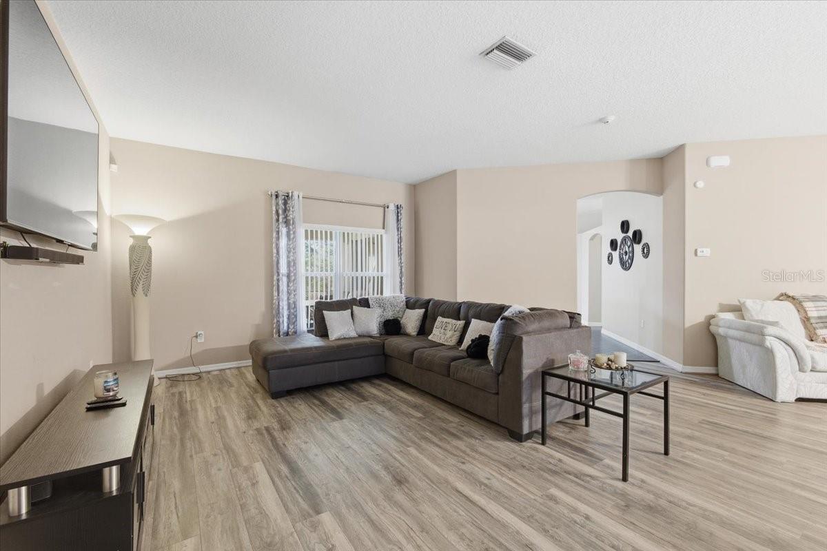 Image 16 of 50 For 5 Port Echo Place