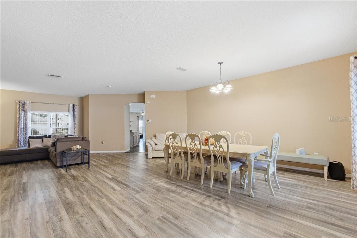 Image 17 of 50 For 5 Port Echo Place