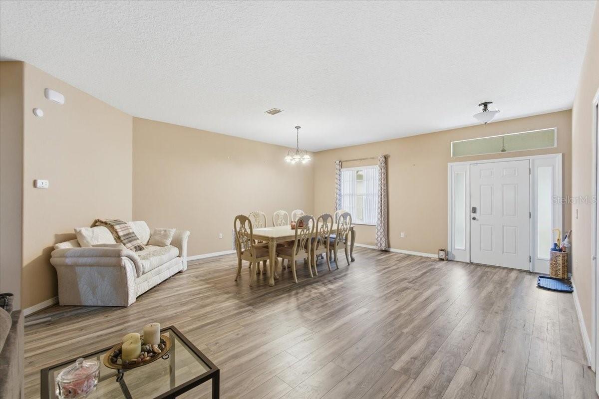 Image 19 of 50 For 5 Port Echo Place