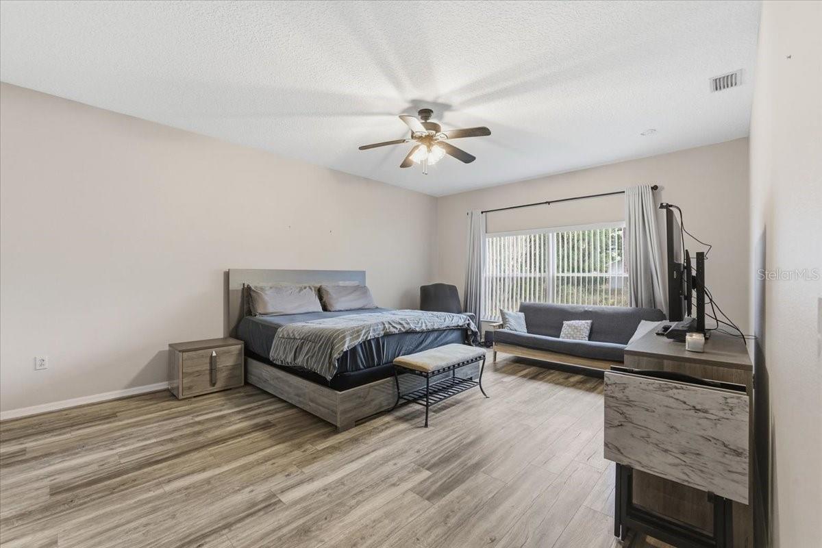 Image 34 of 50 For 5 Port Echo Place