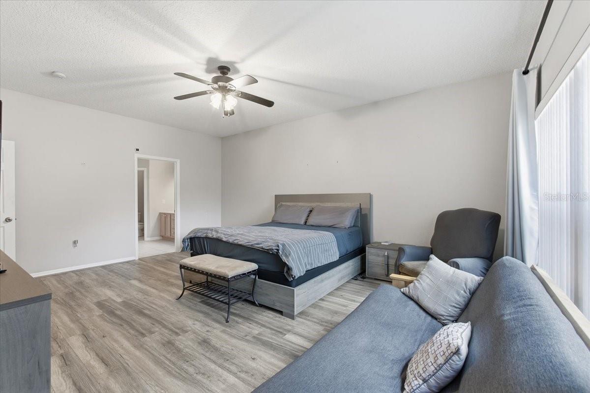 Image 36 of 50 For 5 Port Echo Place