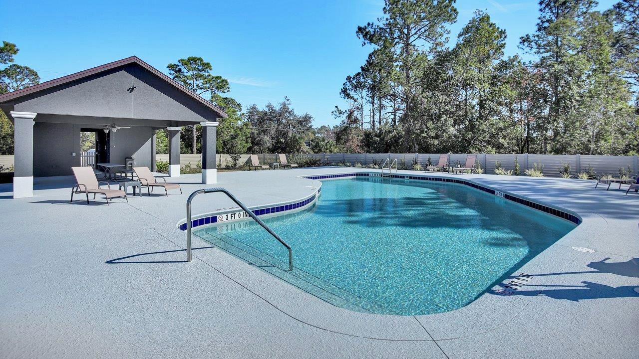 Image 31 of 38 For 33 Green Circle