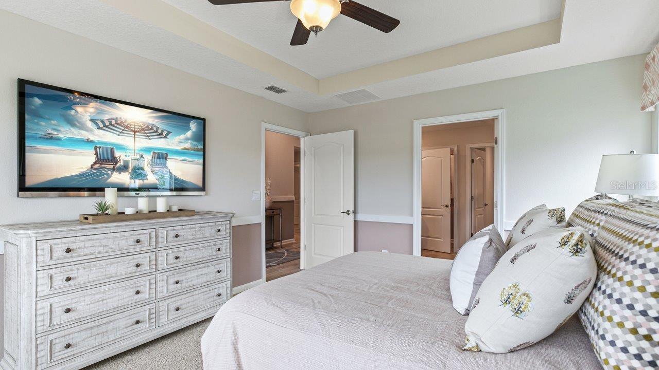 Image 7 of 38 For 33 Green Circle