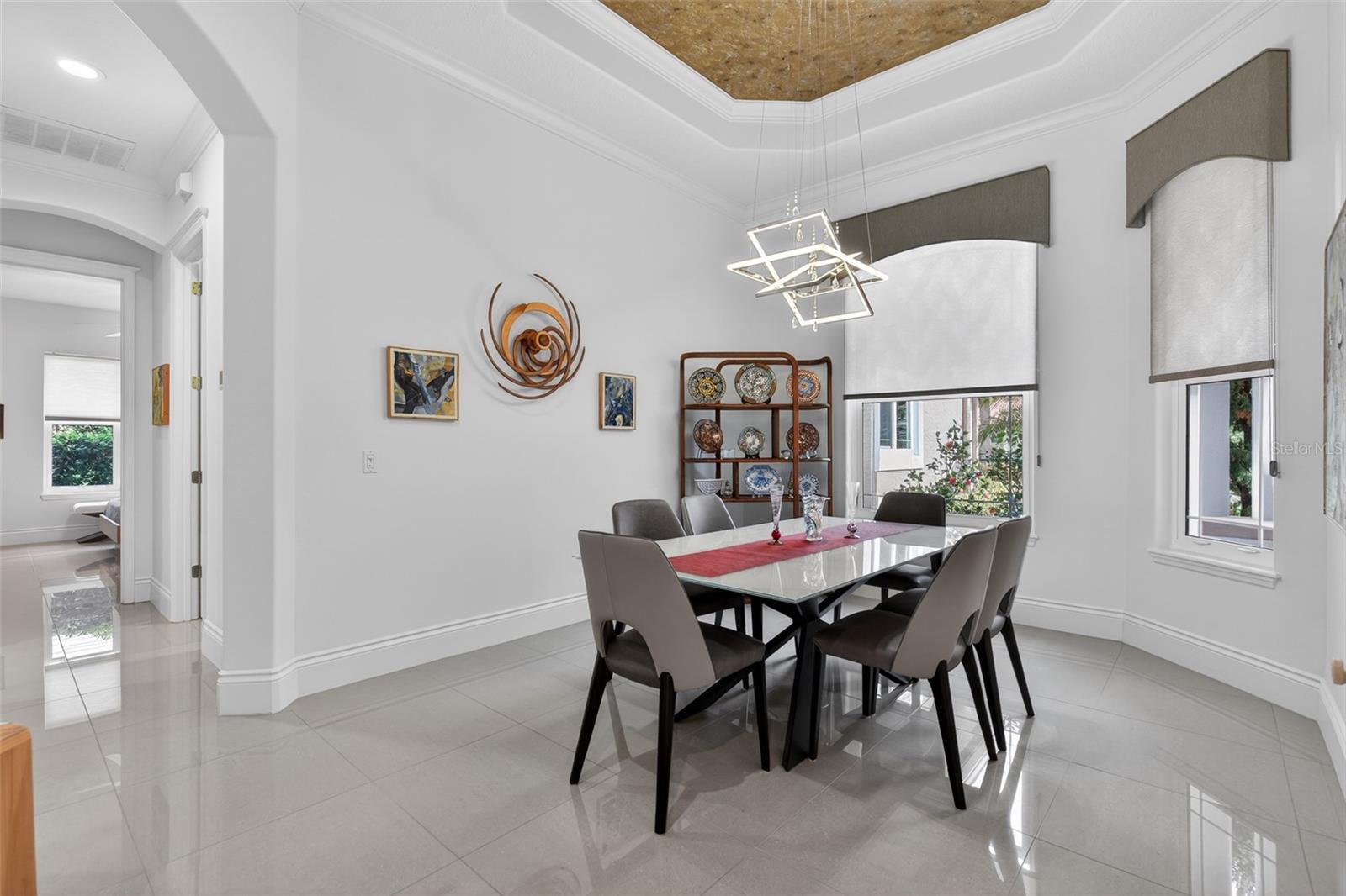 Image 11 of 79 For 5 Avenue Monet