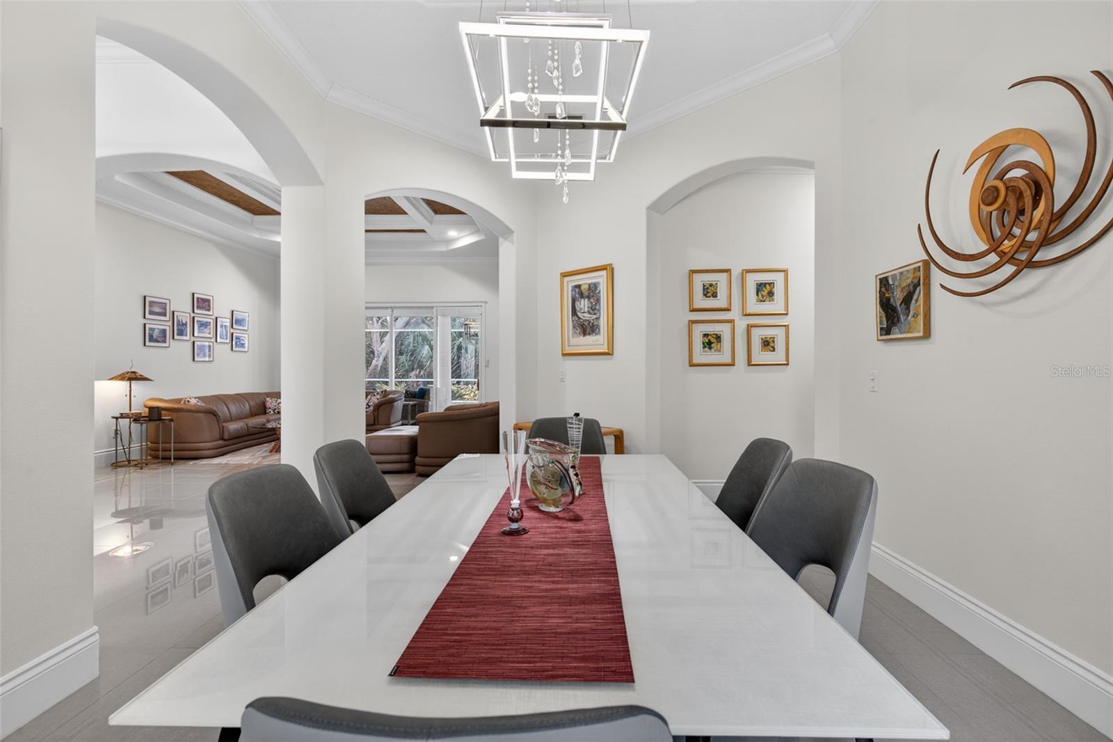 Image 12 of 79 For 5 Avenue Monet