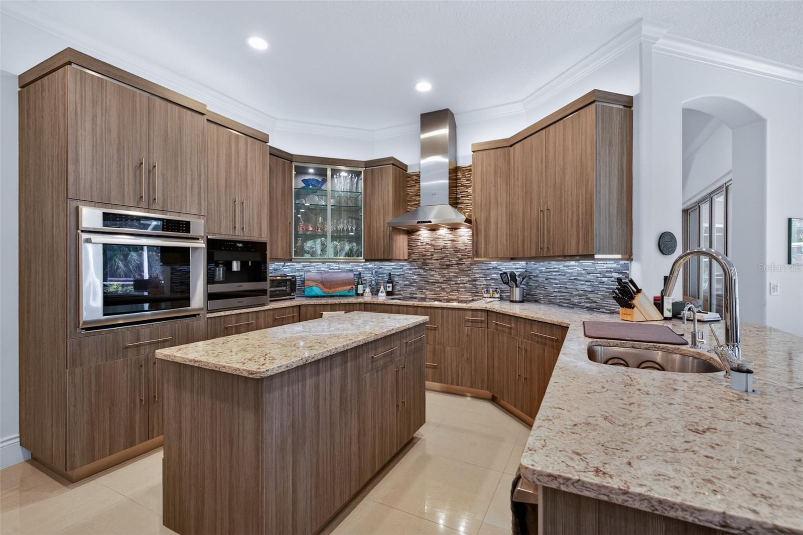 Image 15 of 79 For 5 Avenue Monet