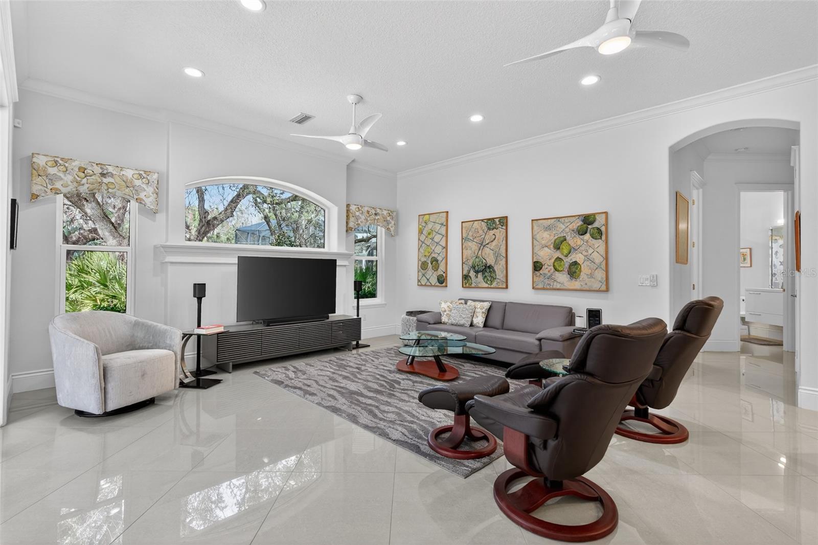 Image 18 of 79 For 5 Avenue Monet