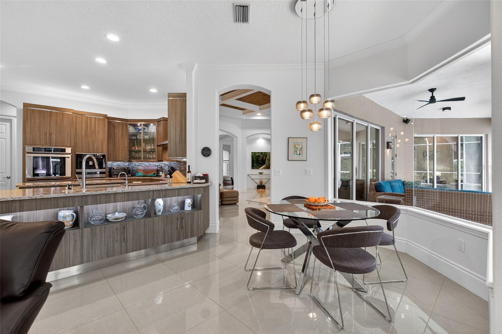 Image 20 of 79 For 5 Avenue Monet