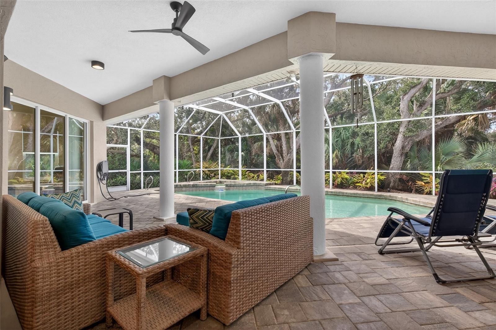 Image 23 of 79 For 5 Avenue Monet