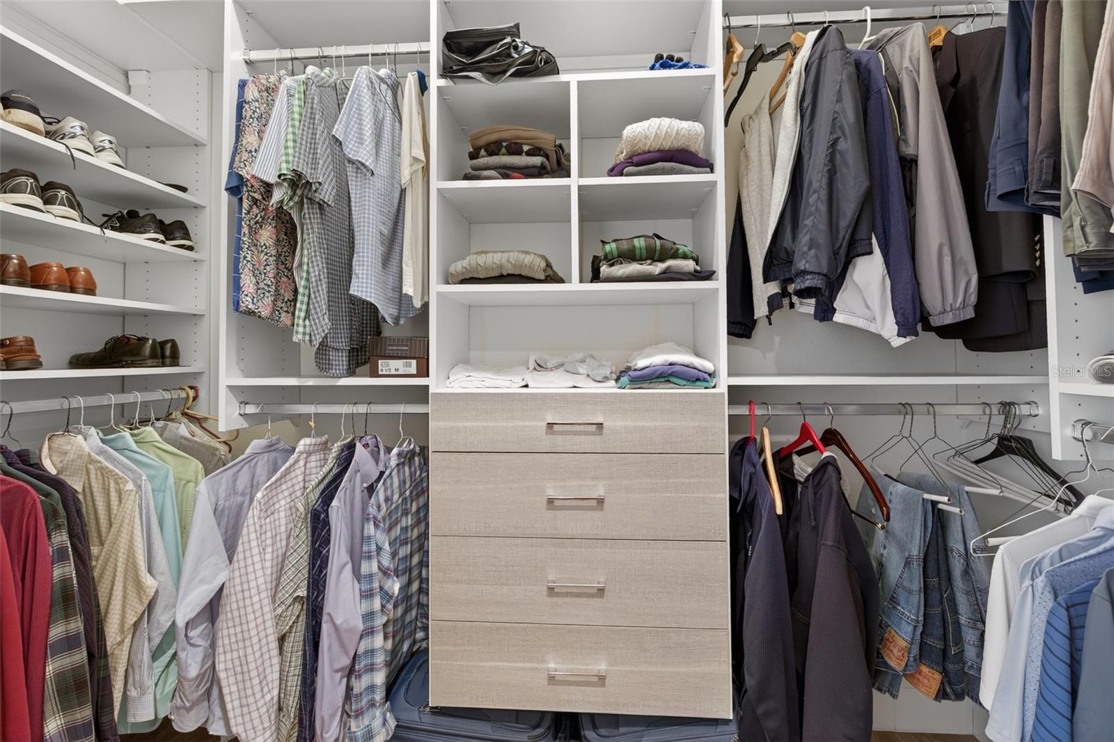 Image 35 of 79 For 5 Avenue Monet