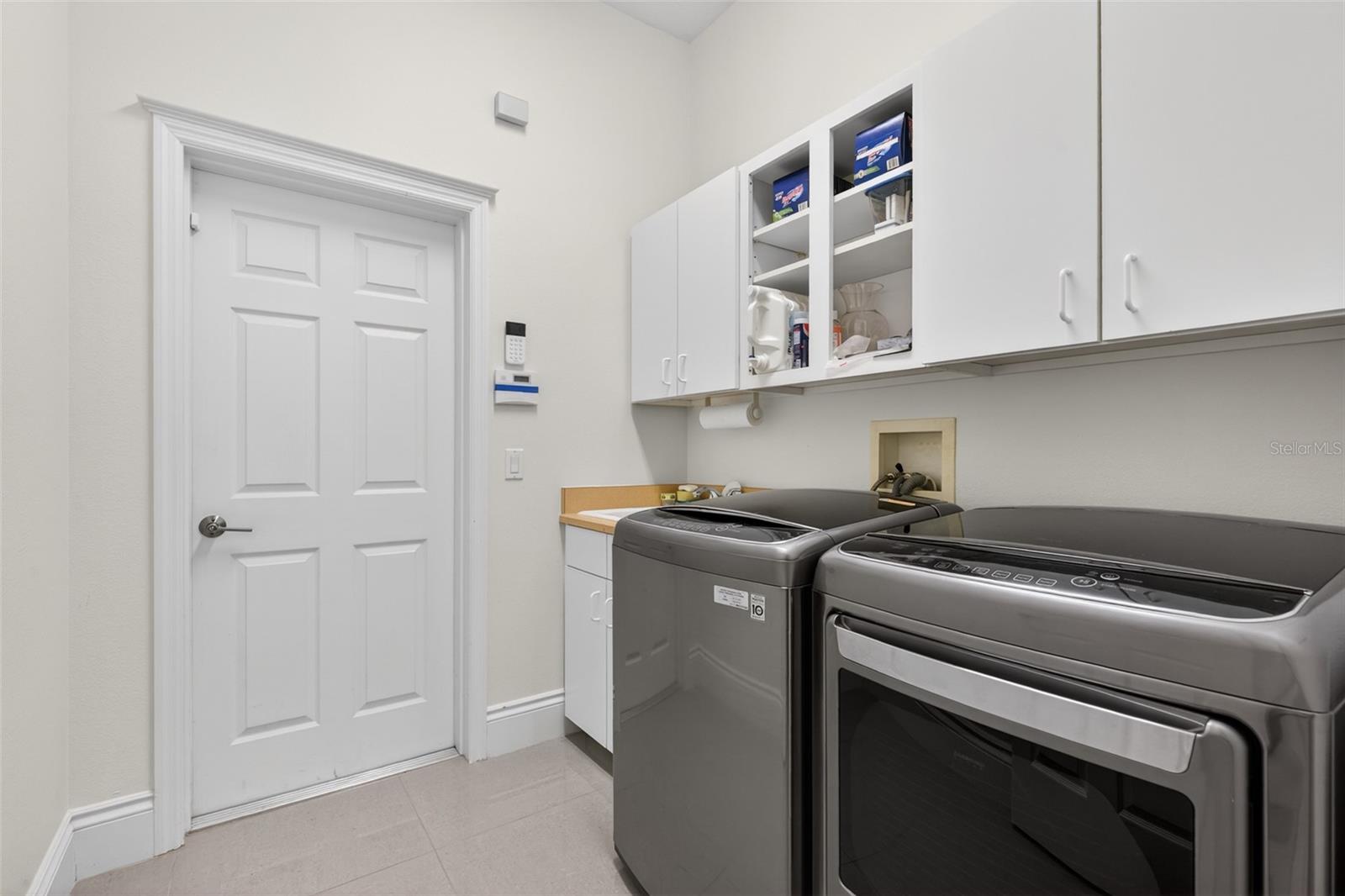 Image 41 of 79 For 5 Avenue Monet