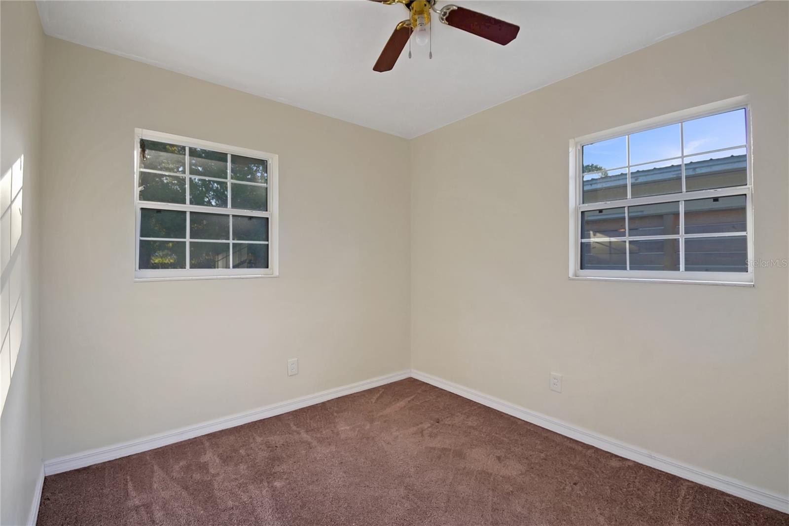 Image 17 of 29 For 1064 Hibiscus Street