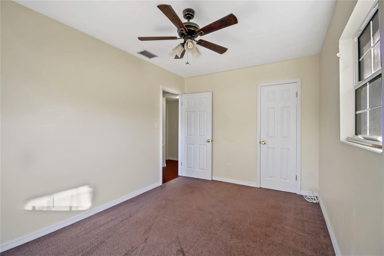 Image 21 of 29 For 1064 Hibiscus Street