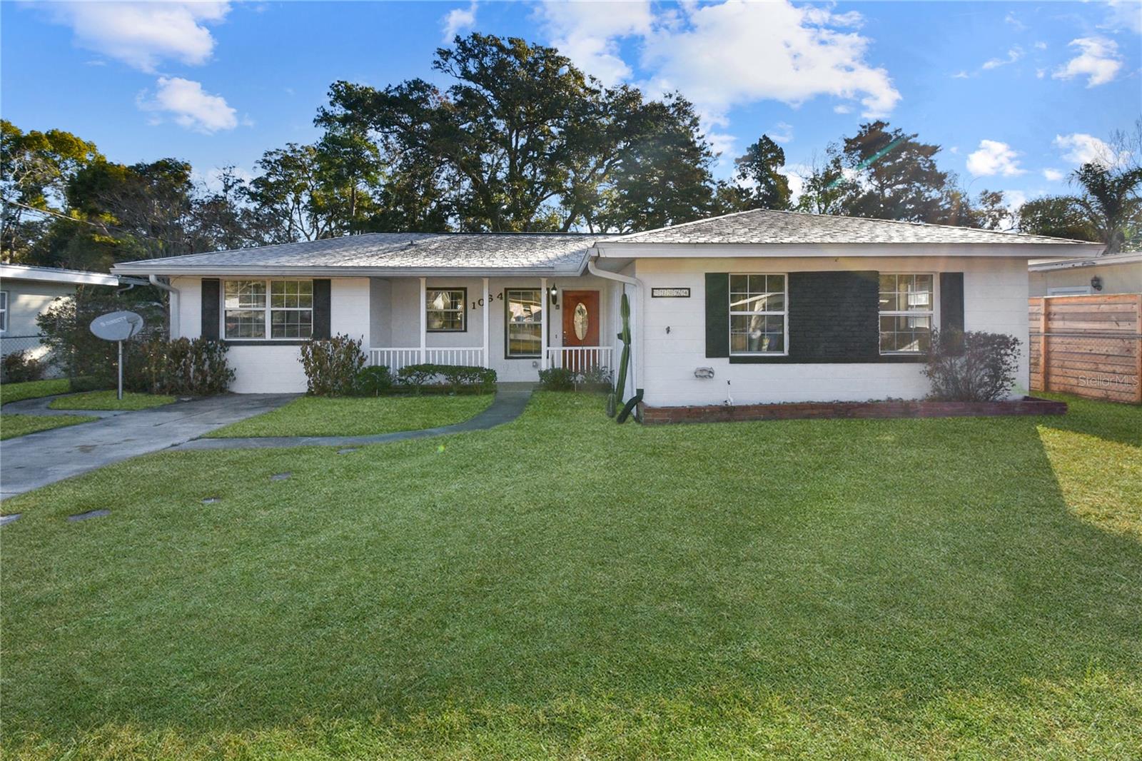 Image 3 of 29 For 1064 Hibiscus Street