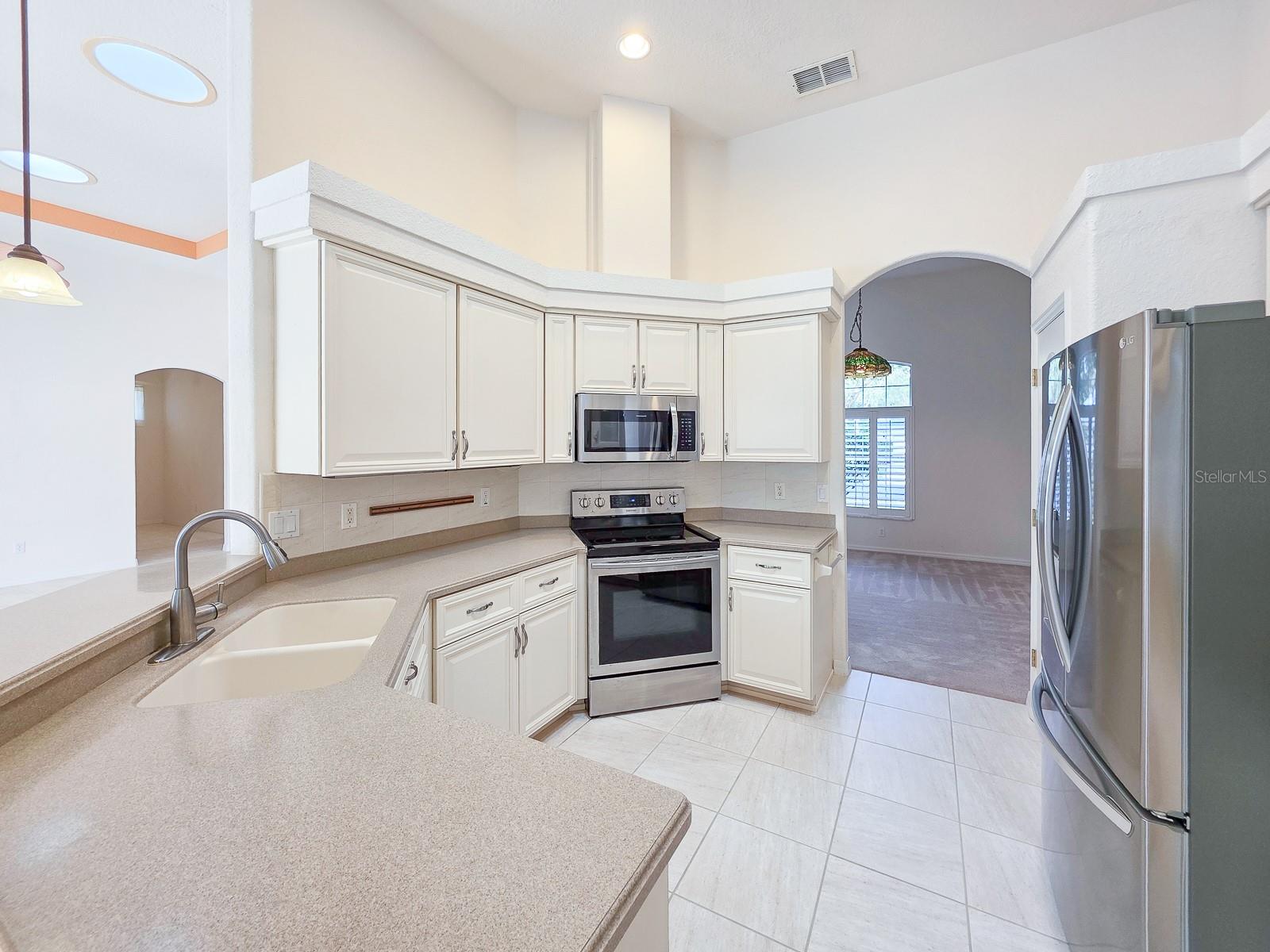 Image 13 of 72 For 3509 Tory Circle