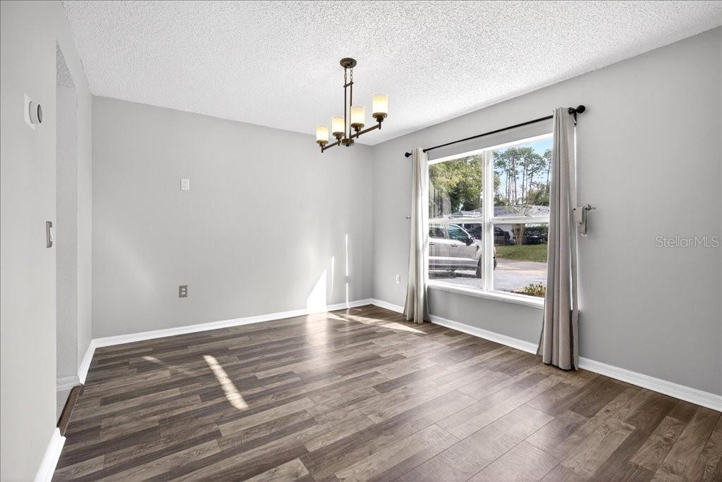 Image 15 of 57 For 55 Bainbridge Drive