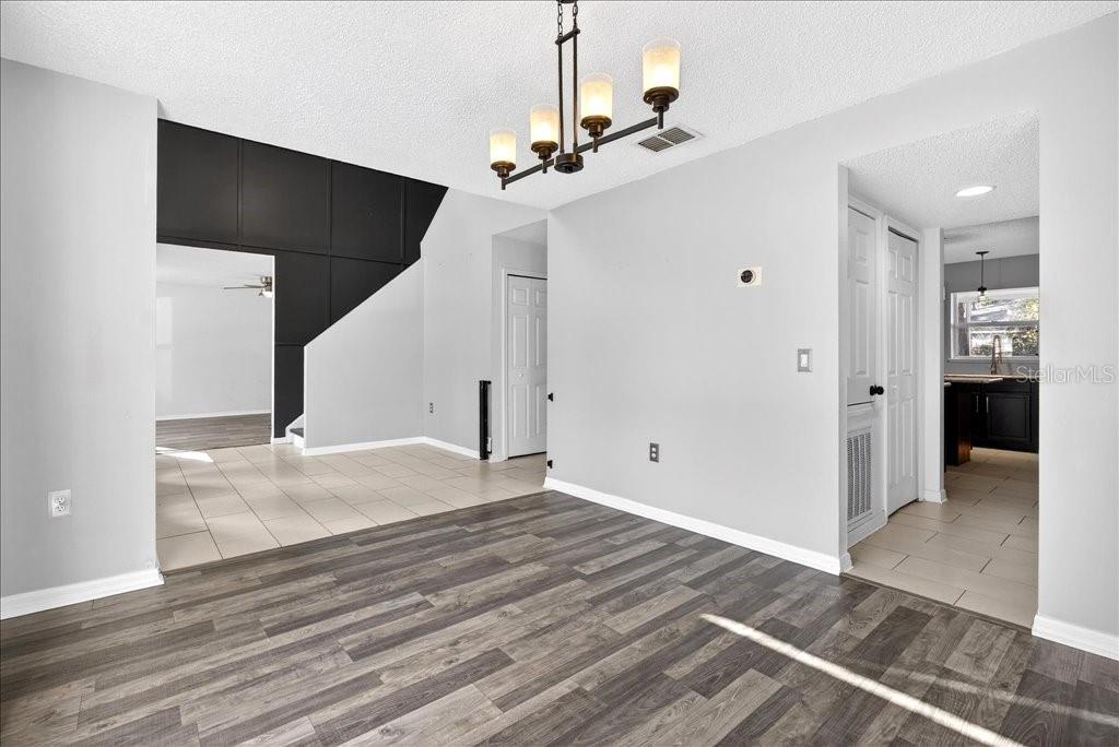 Image 17 of 57 For 55 Bainbridge Drive