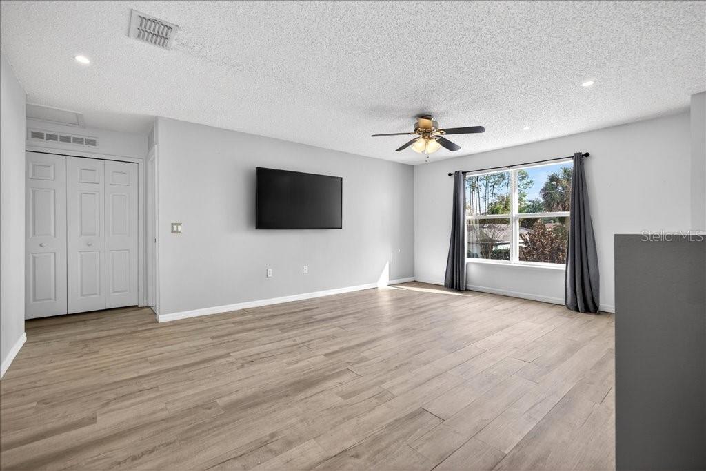 Image 5 of 57 For 55 Bainbridge Drive