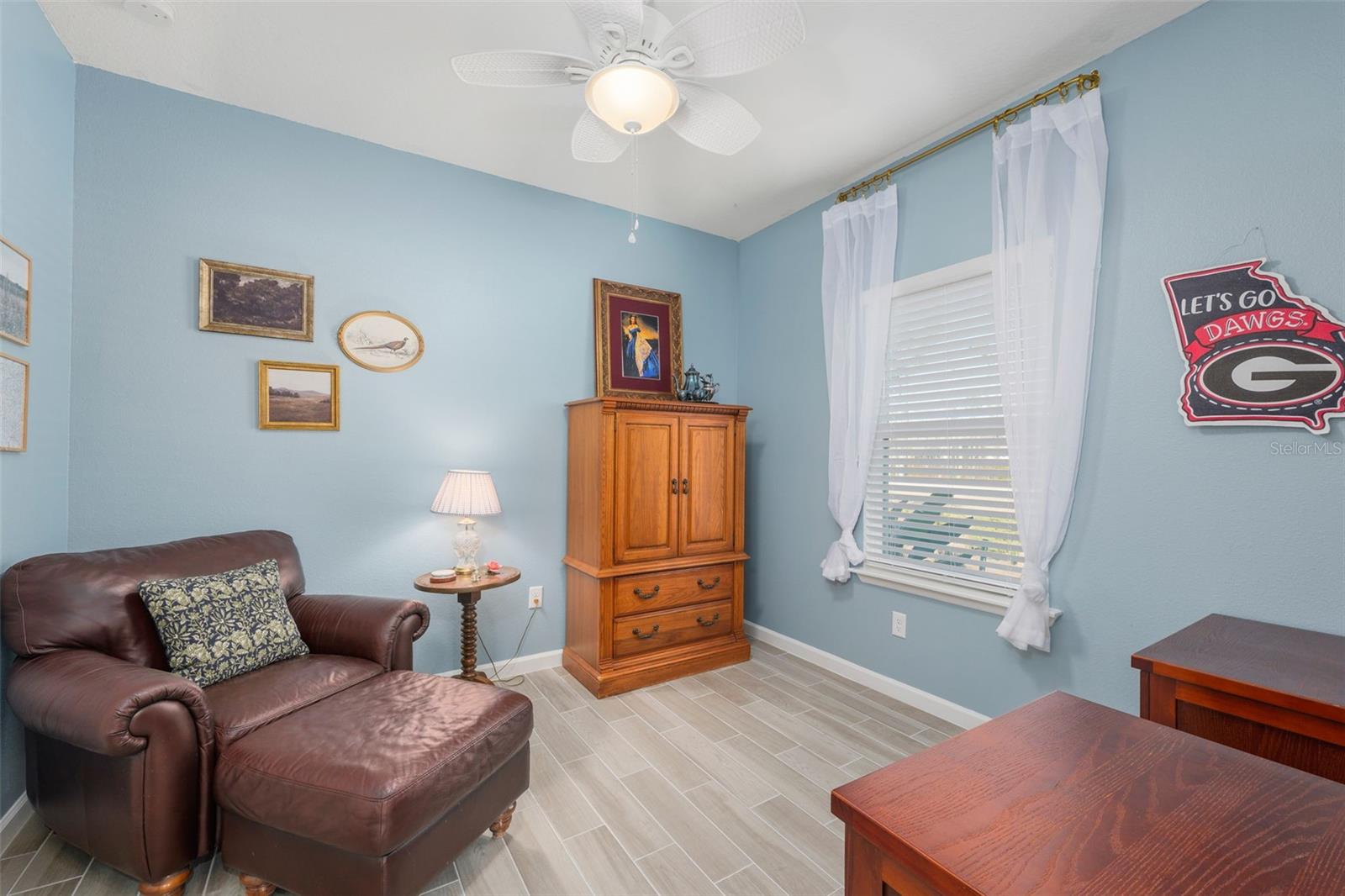 Listing photo id 9 for 28 Seasons Court