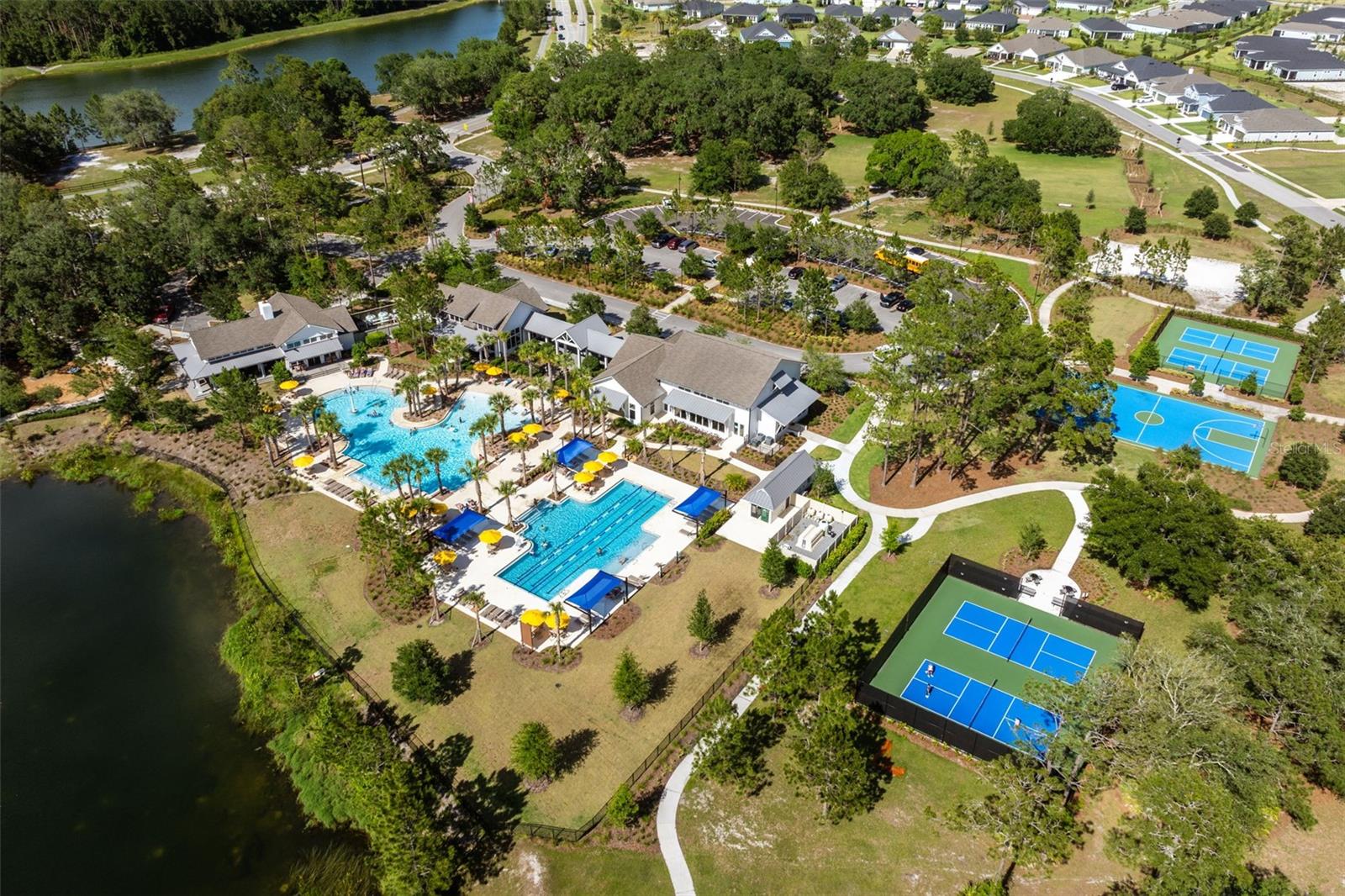 Listing photo id 40 for 28 Seasons Court