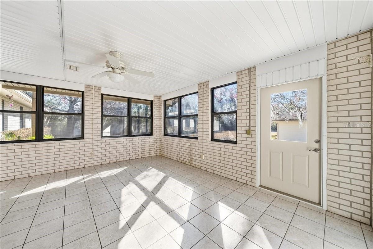 Image 28 of 49 For 4664 Early Rise Lane