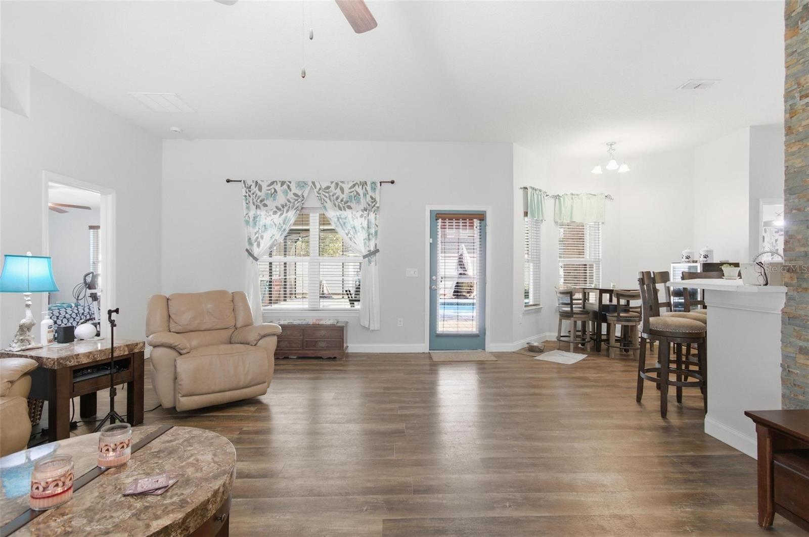 Image 18 of 56 For 4 Seaton Valley Path