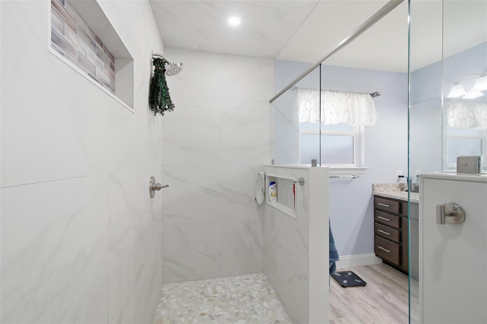 Image 39 of 56 For 4 Seaton Valley Path